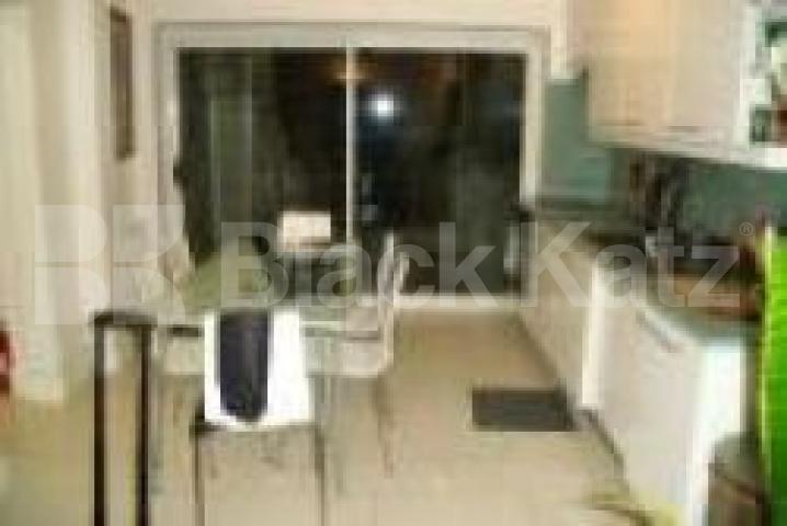 			New Instruction, 2 Bedroom, 1 bath, 1 reception Flat			 Royal Cresent, Holland Park/Notting Hill